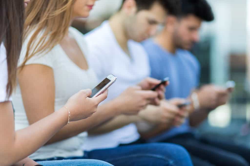 Avierten que la mayoría de los usuarios del país podrían perder el acceso a la red compartida si sus teléfonos móviles no son de última generación