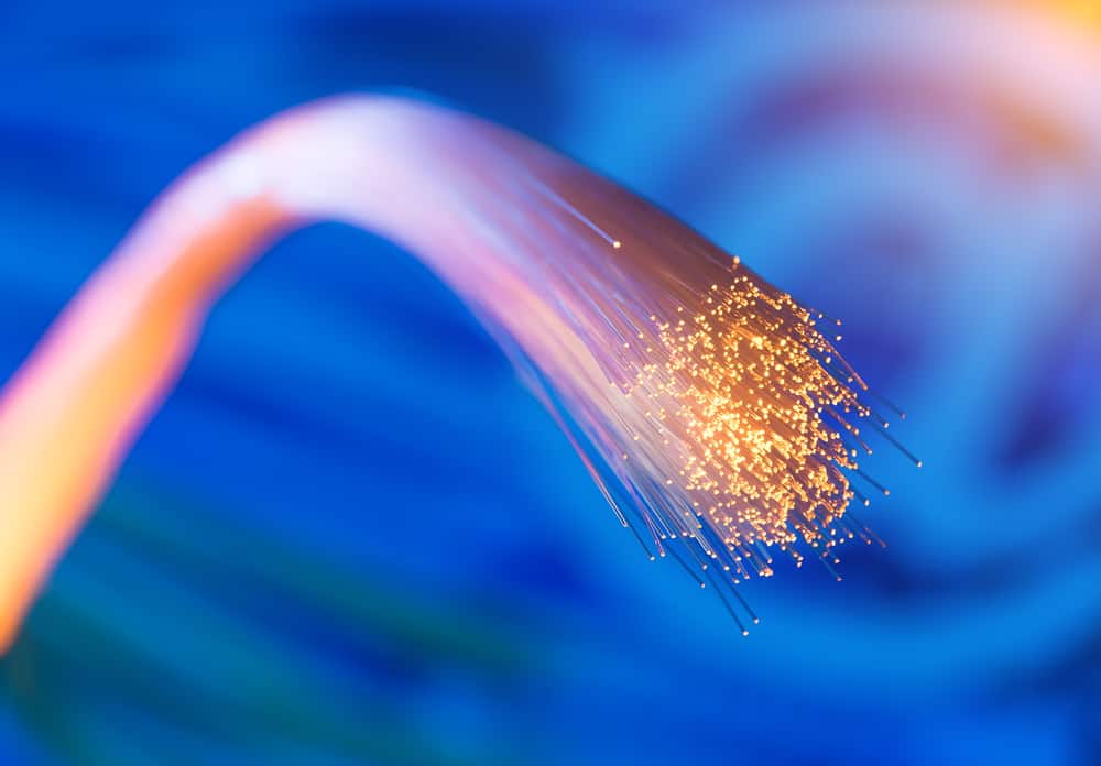 La vieja infraestructura en cobre debe moverse hacia las redes de fibra, ya que ésta es la base de todas las tecnologías.